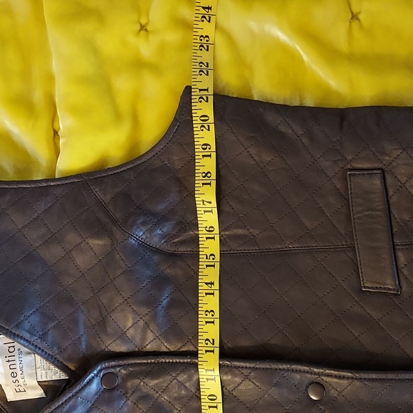 Essential Elements Women's Quilted Brown Leather Vest Fitted Western  L - Picture 6 of 14